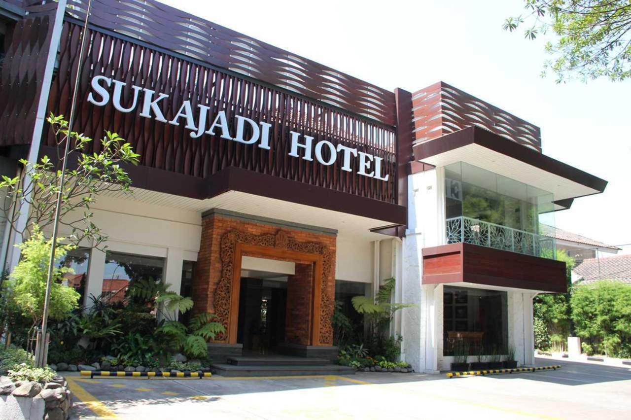Sukajadi Hotel, Convention And Gallery Bandung Extérieur photo