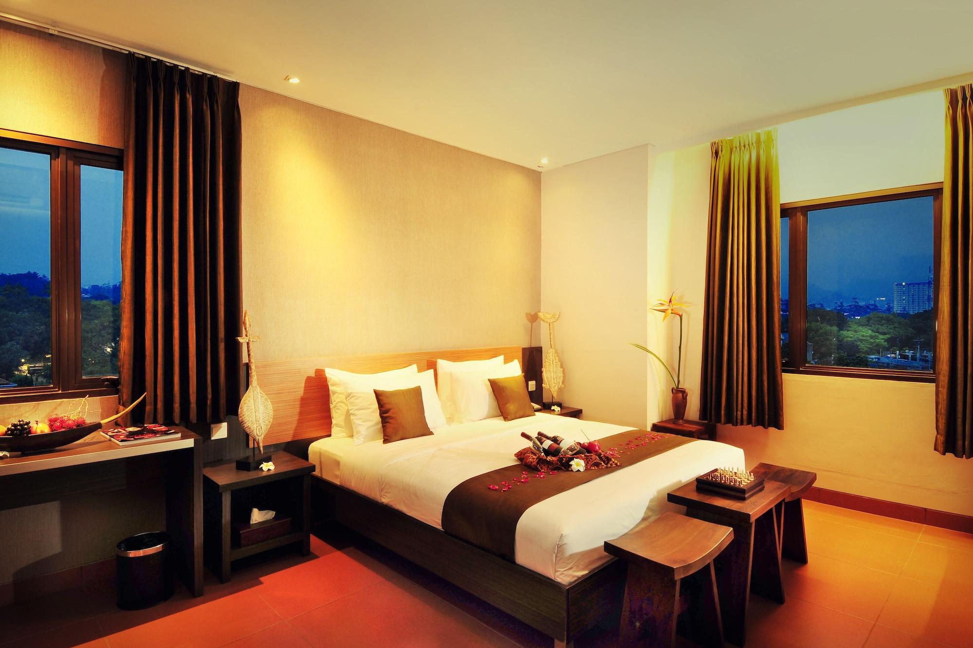 Sukajadi Hotel, Convention And Gallery Bandung Extérieur photo