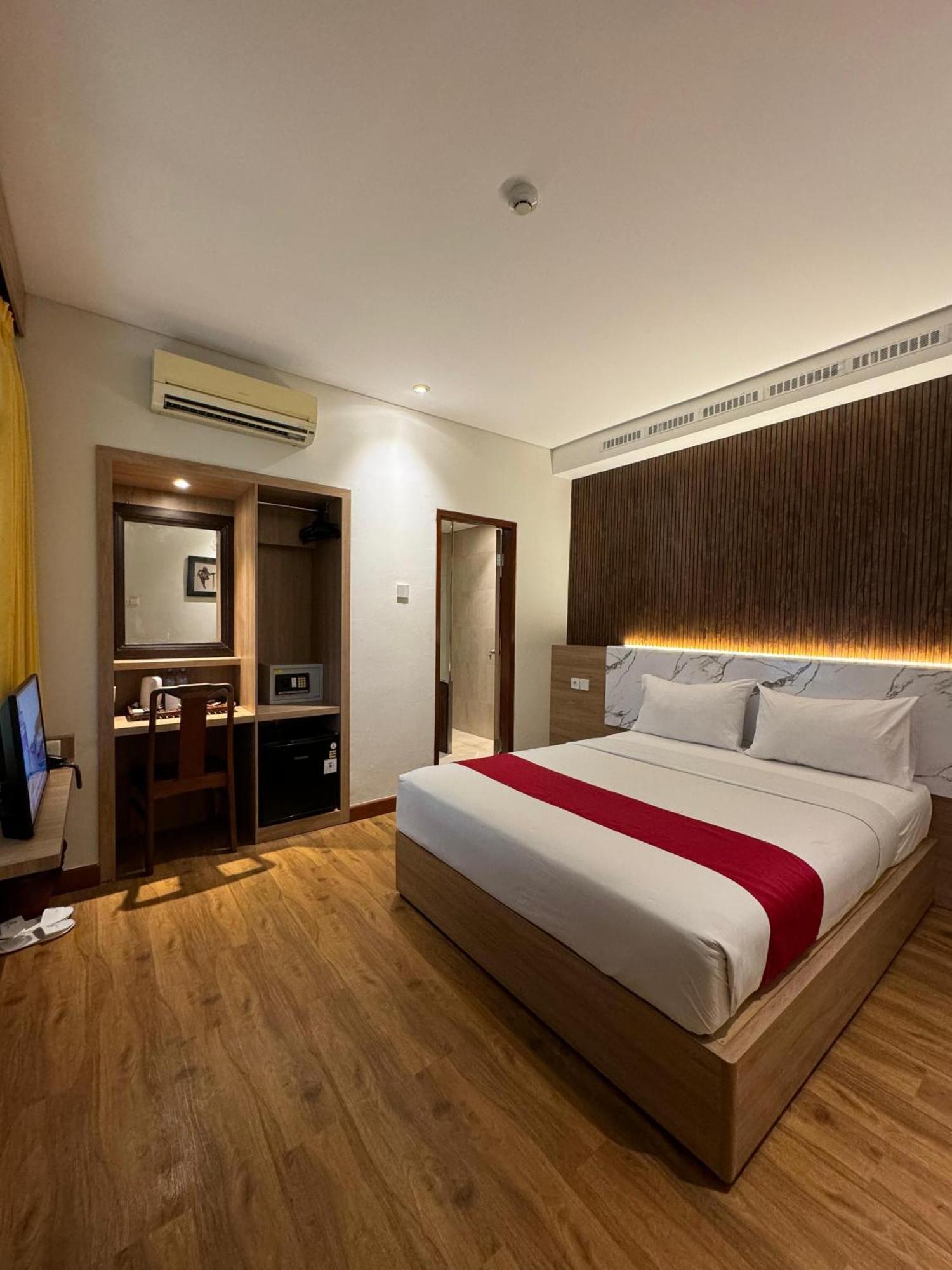 Sukajadi Hotel, Convention And Gallery Bandung Extérieur photo