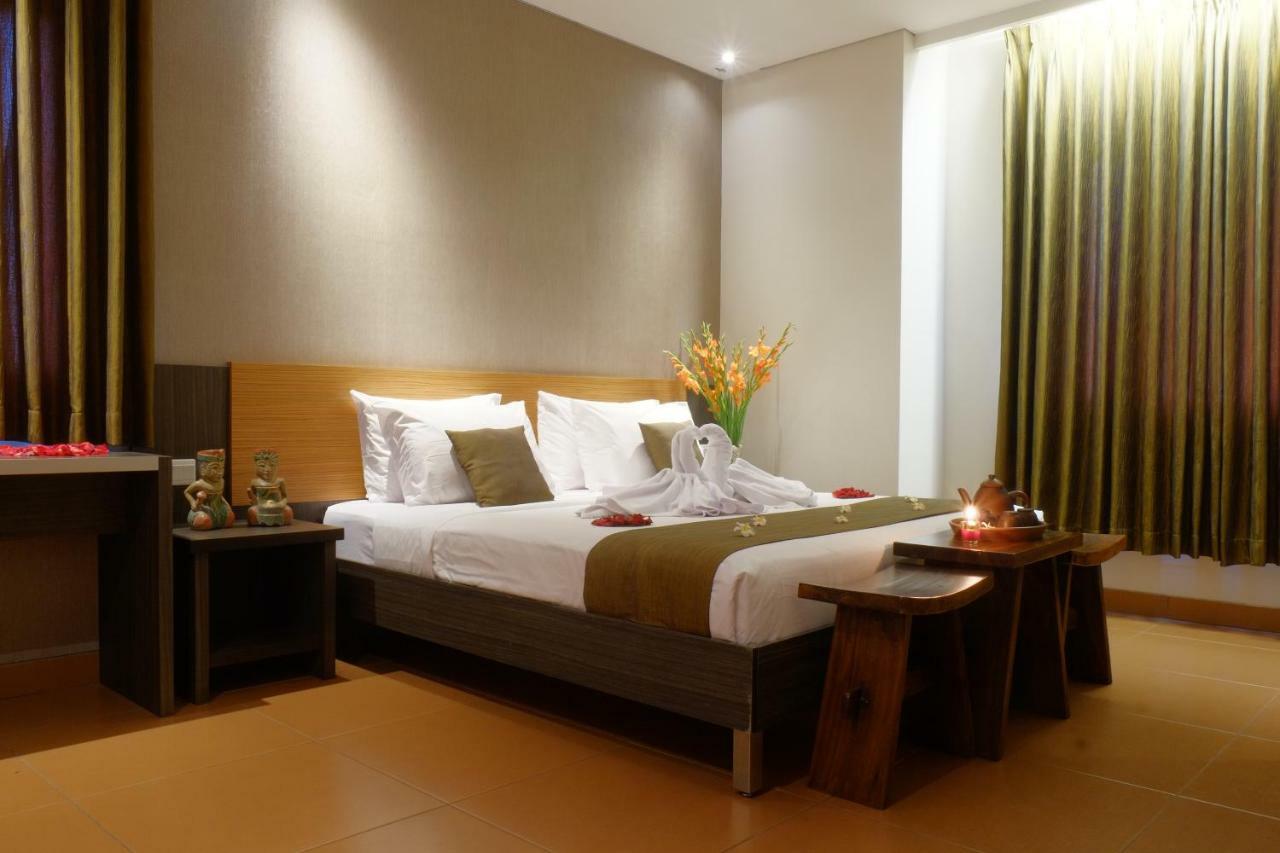 Sukajadi Hotel, Convention And Gallery Bandung Extérieur photo